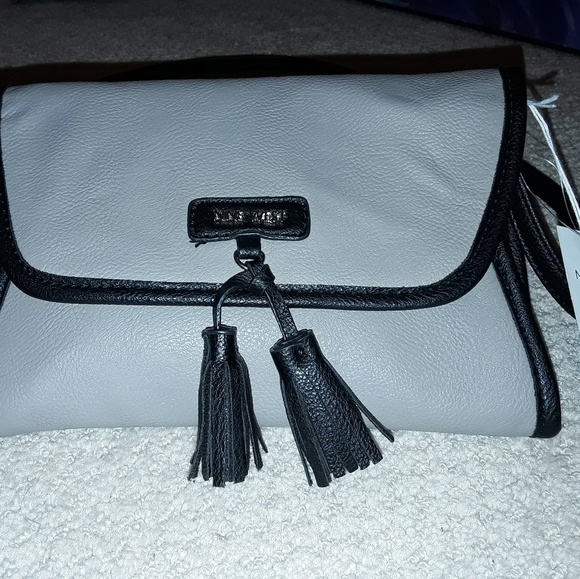 Small nine west shoulder pouch - Picture 2 of 4